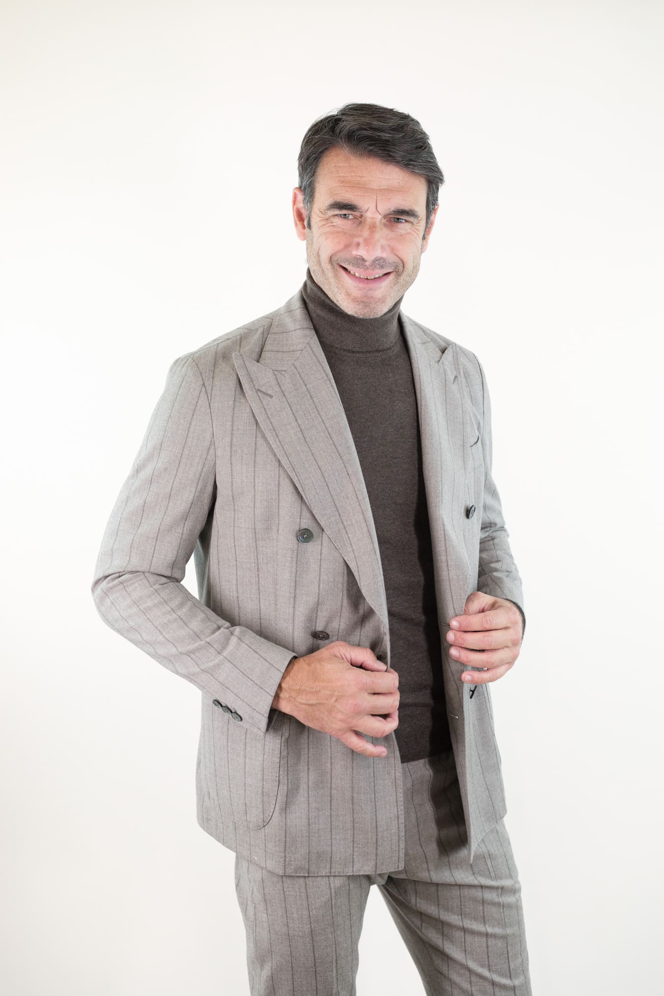 TOMBOLINI Abito Doppiopetto Gessato "Zero Gravity" Tortora