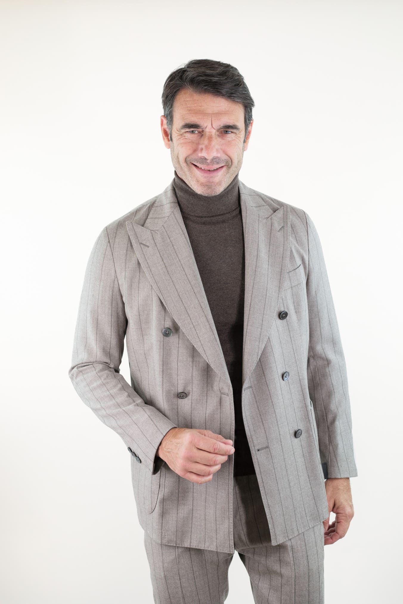 TOMBOLINI Abito Doppiopetto Gessato "Zero Gravity" Tortora