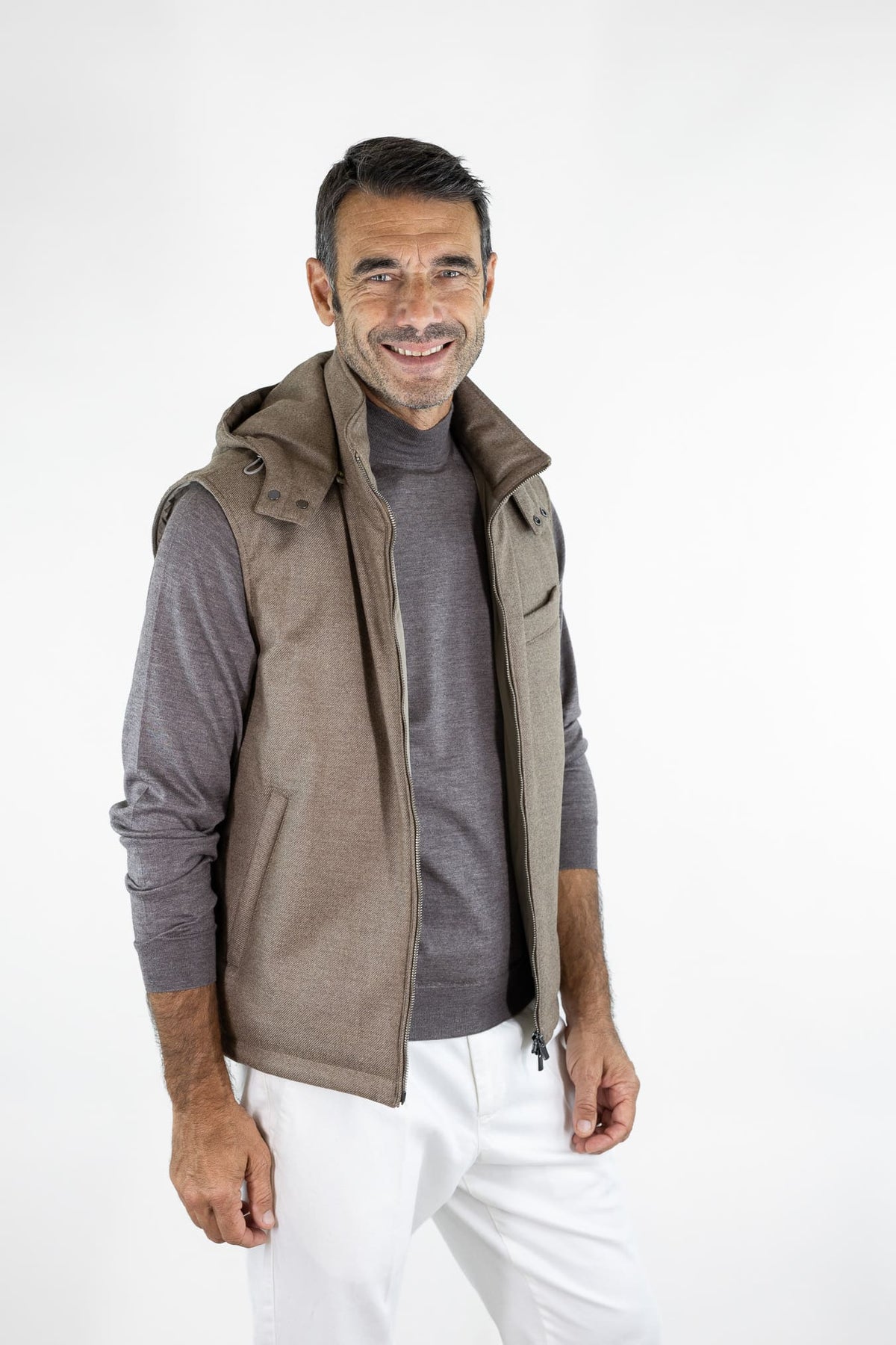 GUARINO Gilet Tessuto Loro Piana Storm System® Beige