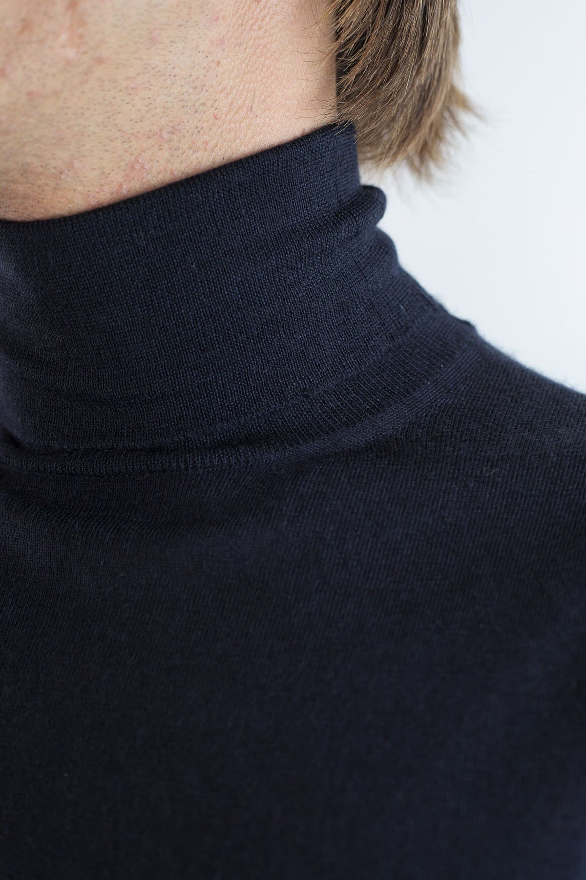 GUARINO Dolcevita Cashmere e Seta Superlight Blu Navy