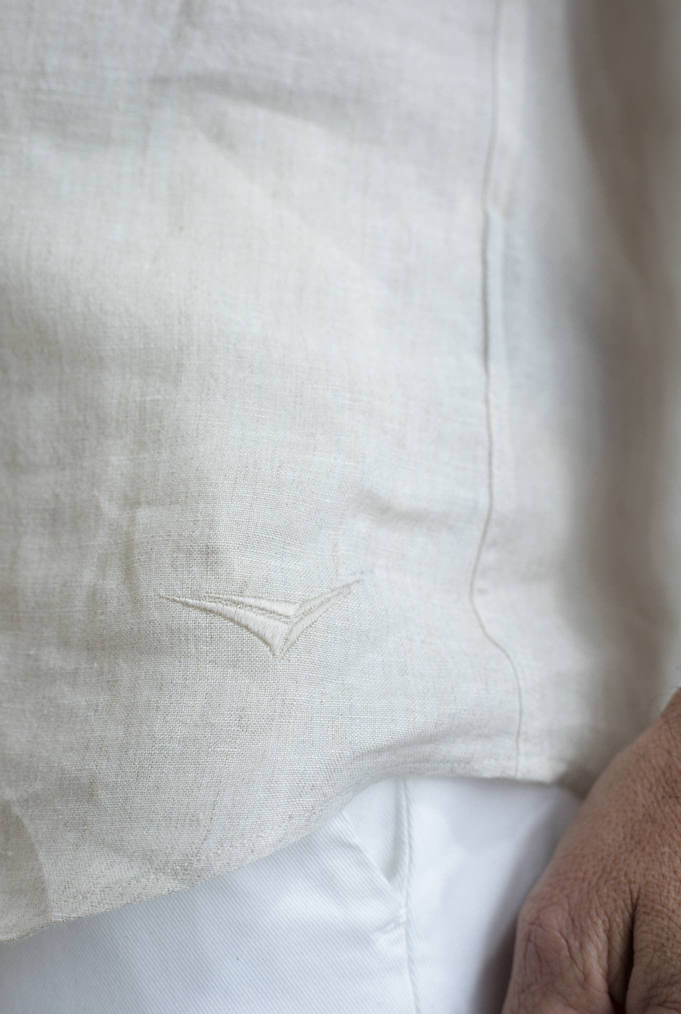 SEASE ML Fish Tail Linen Shirt Sand