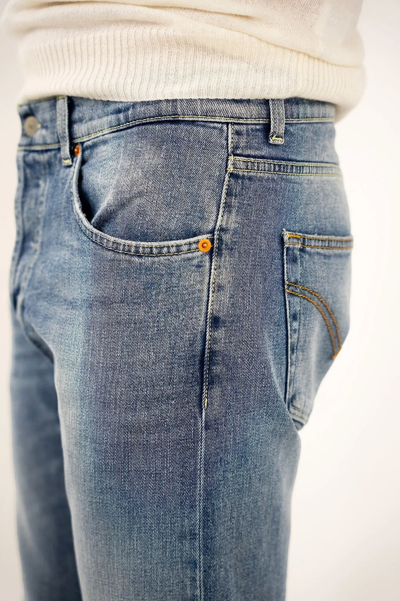 Jeans "Dian" Lavaggio Medio Chiaro Slim Fit - Guarino Store