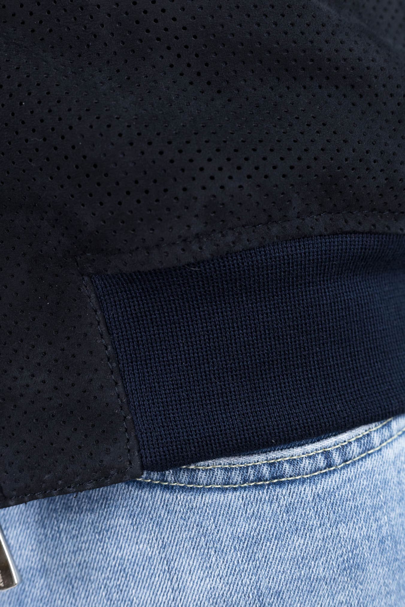 CONTRASTWAY Giubbino Microforato in Suede Blu Scuro
