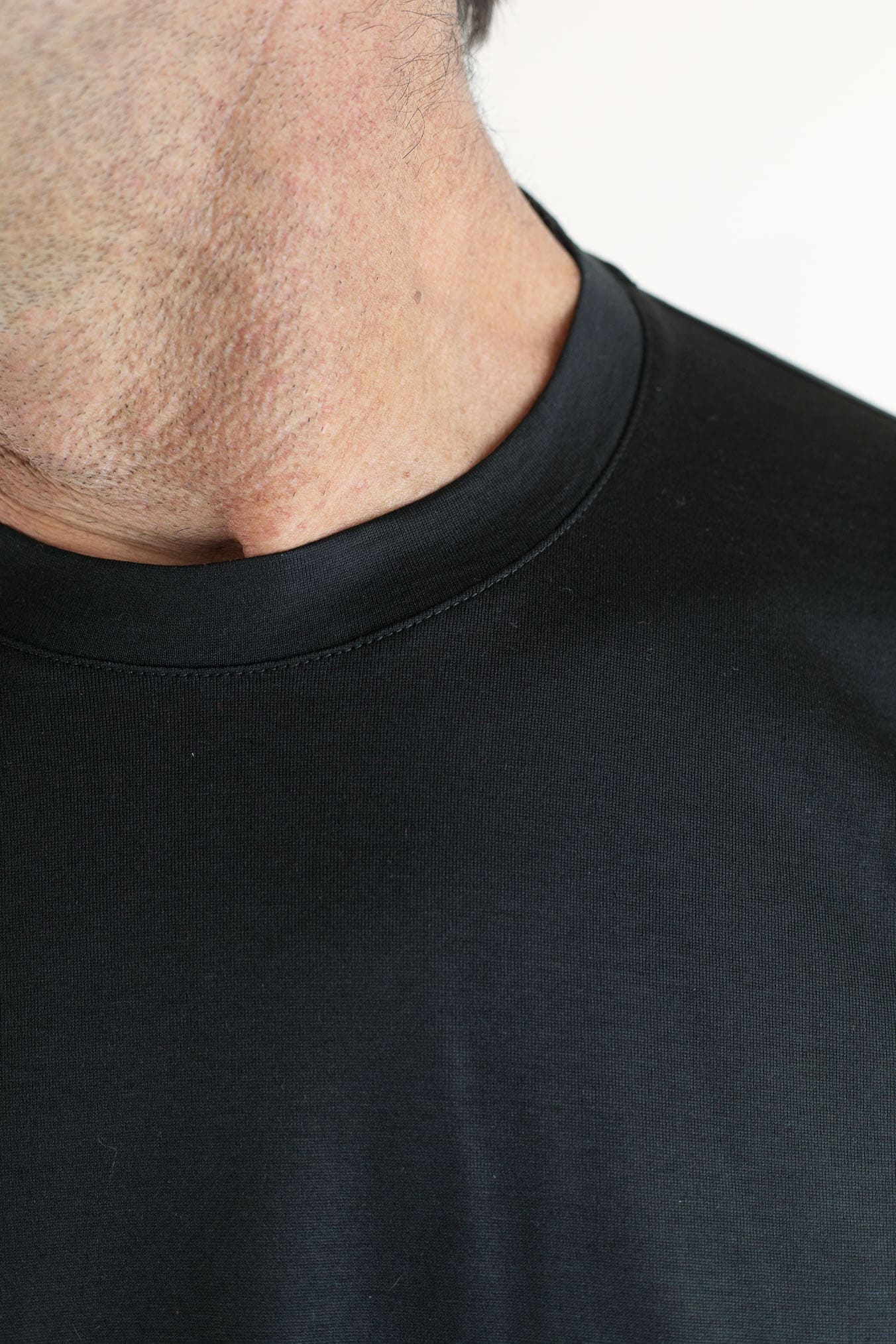 GUARINO T-Shirt Jersey Seta Nero