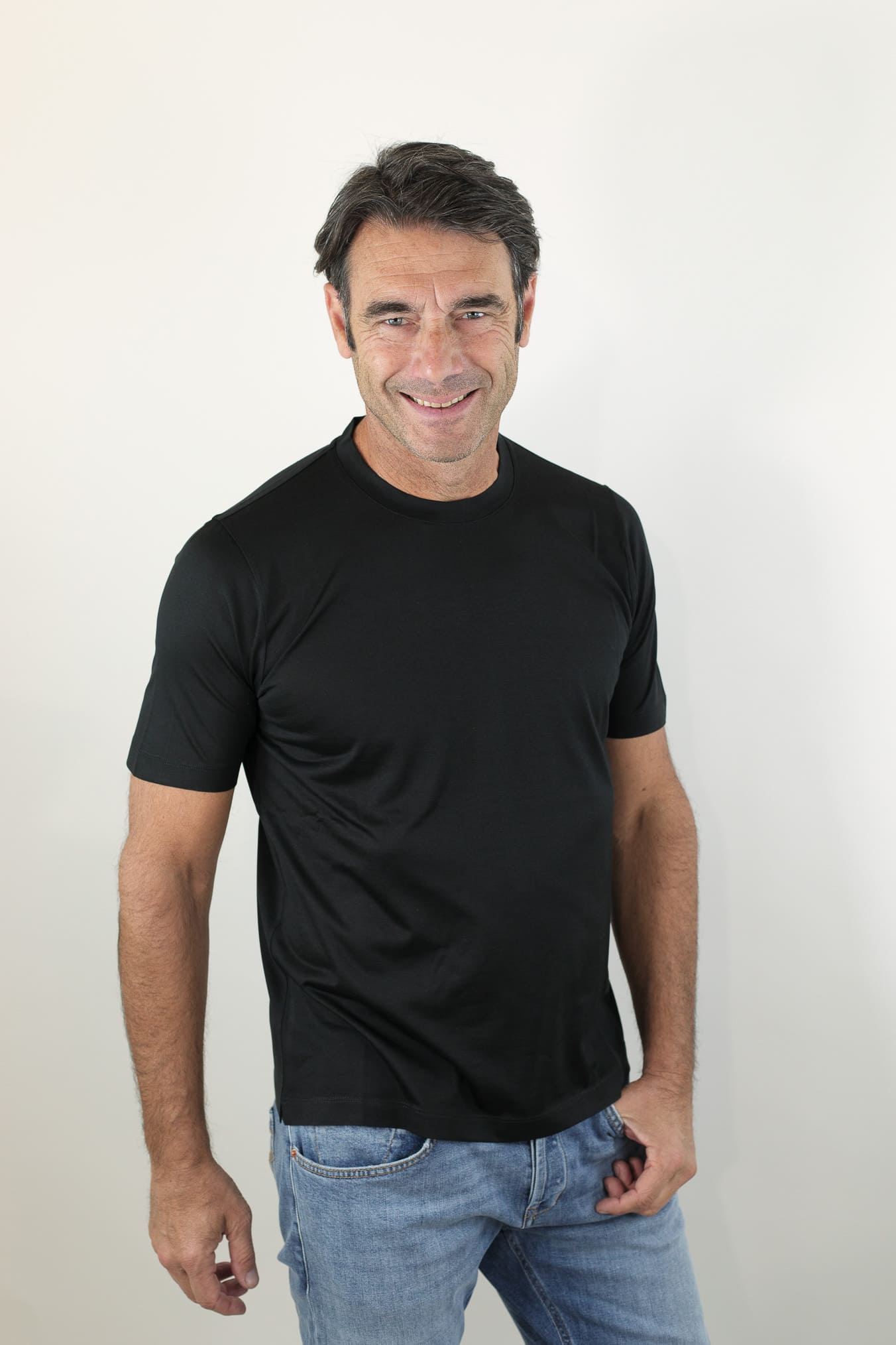 GUARINO T-Shirt Jersey Seta Nero