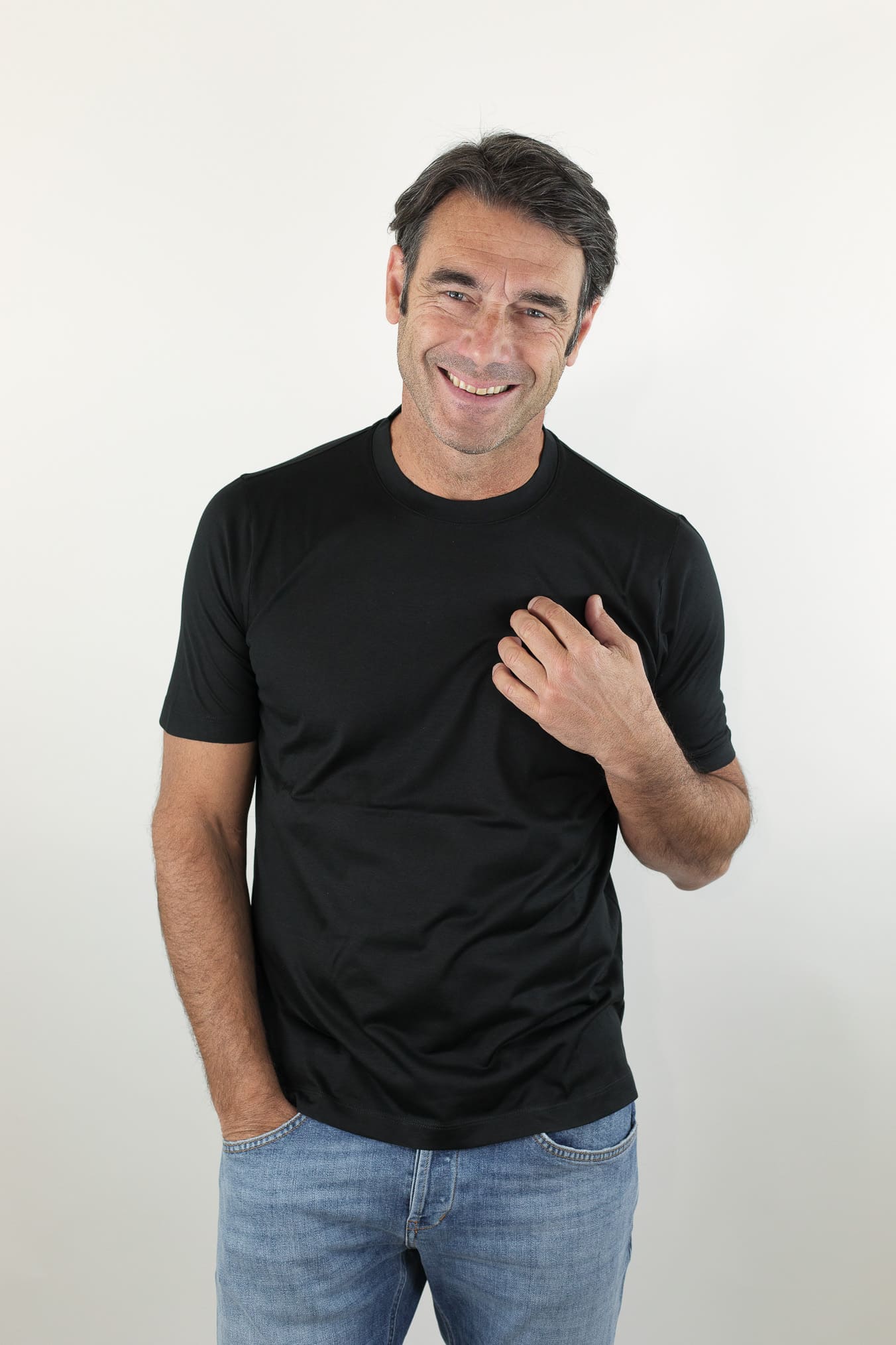 GUARINO T-Shirt Jersey Seta Nero