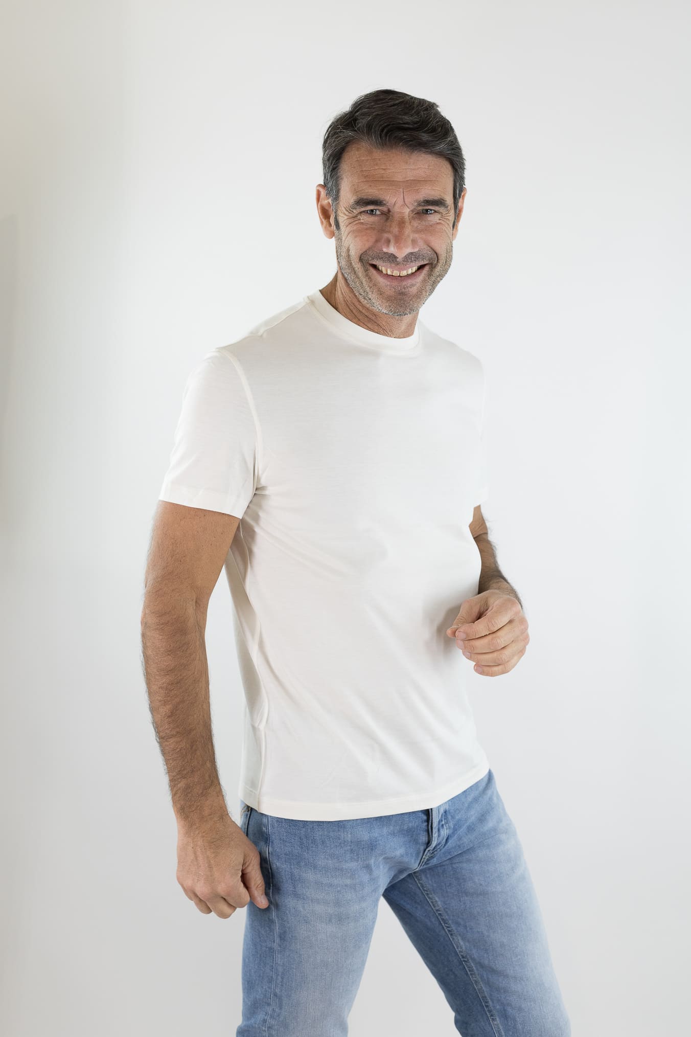 ISAIA T-Shirt Seta e Cotone Bianco