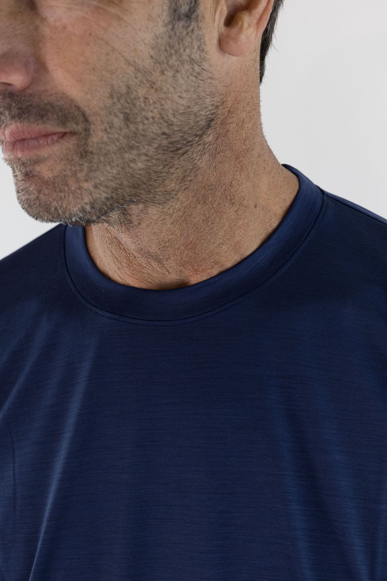 PESCAROLO T-Shirt "James" Jersey Lana Superlight Blu Royal