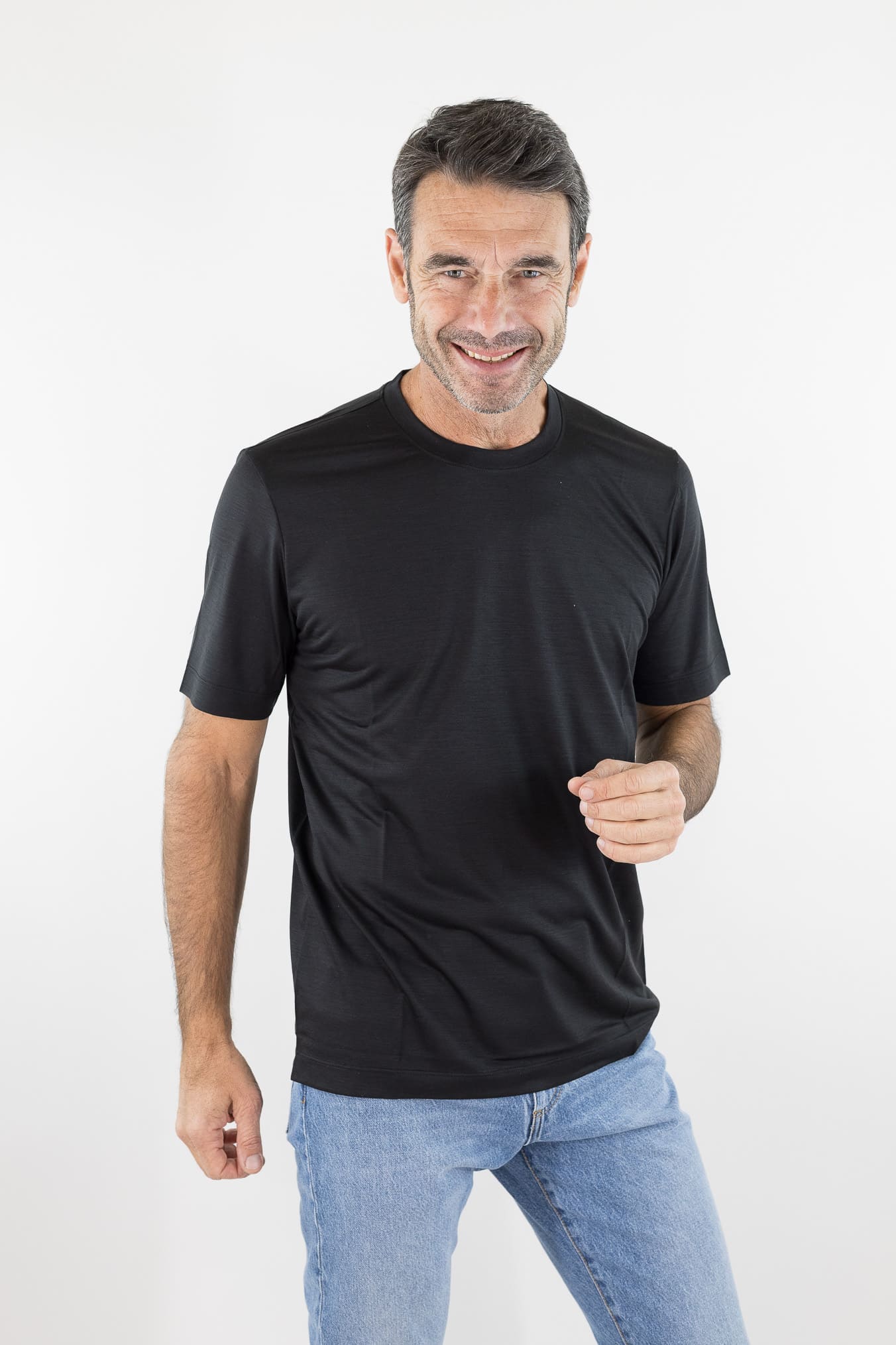 PESCAROLO T-Shirt "James" Jersey Lana Superlight Nera