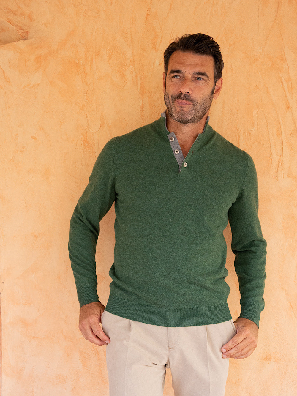 Fedeli pullover 3 bottoni in cashmere verde